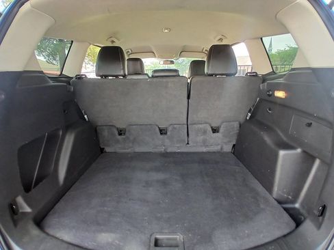 Used 2017 Ford Escape SE w/ SE Leather Comfort Package FWD image 19