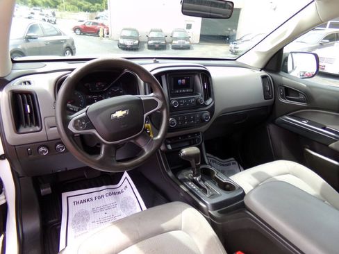 Used 2017 Chevrolet Colorado W/T w/ WT Convenience Package AWD/4WD image 13