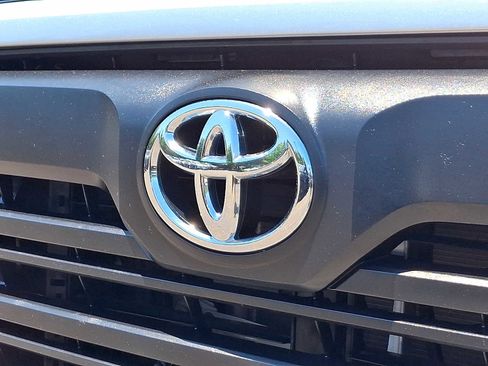 Used 2023 Toyota Tundra SR5 w/ SR5 Premium Package AWD/4WD image 28