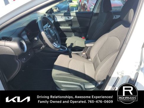 Used 2024 Kia Forte LXS FWD image 8