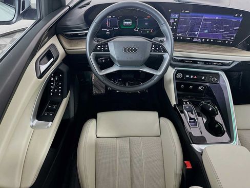 Certified 2025 Audi Q5 Premium w/ Premium Plus AWD/4WD image 20