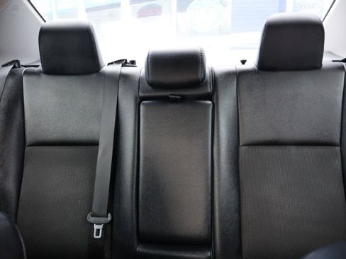 Used 2019 Toyota Corolla SE FWD image 17