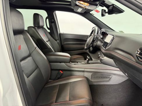 Certified 2025 Dodge Durango GT image 33