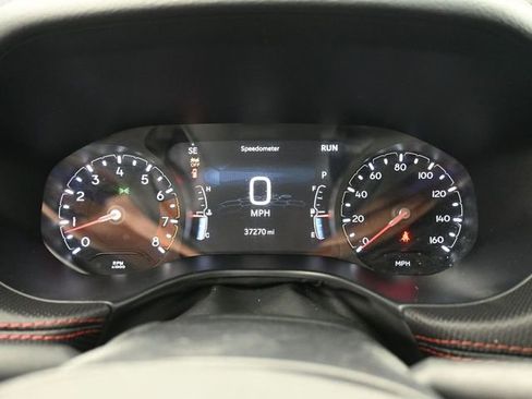 Used 2025 Jeep Compass Trailhawk image 33