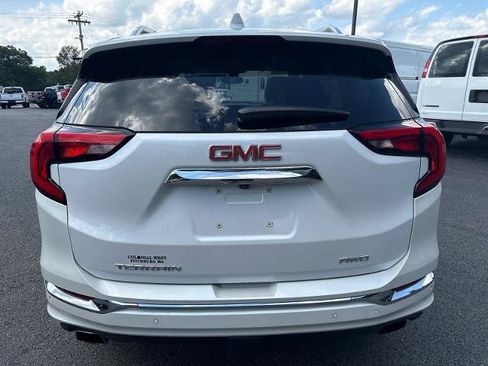 Used 2020 GMC Terrain Denali w/ Denali Premium Package AWD/4WD image 6