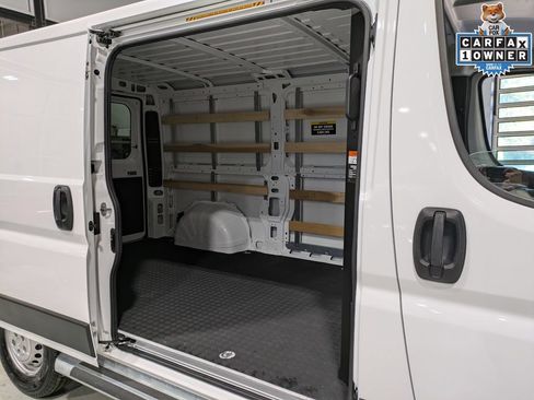 Used 2025 RAM ProMaster 2500 w/ U-Haul Equipment Group FWD image 26