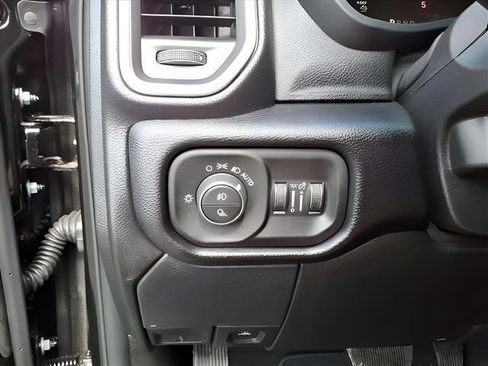 New 2026 RAM 2500 Laramie AWD/4WD image 22