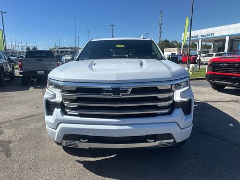 New 2026 Chevrolet Silverado 1500 High Country w/ Technology Package AWD/4WD image 9