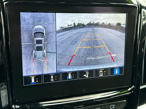Used 2023 Chevrolet Traverse Premier AWD/4WD image 20