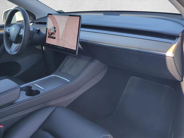 Used 2024 Tesla Model Y Long Range RWD image 23