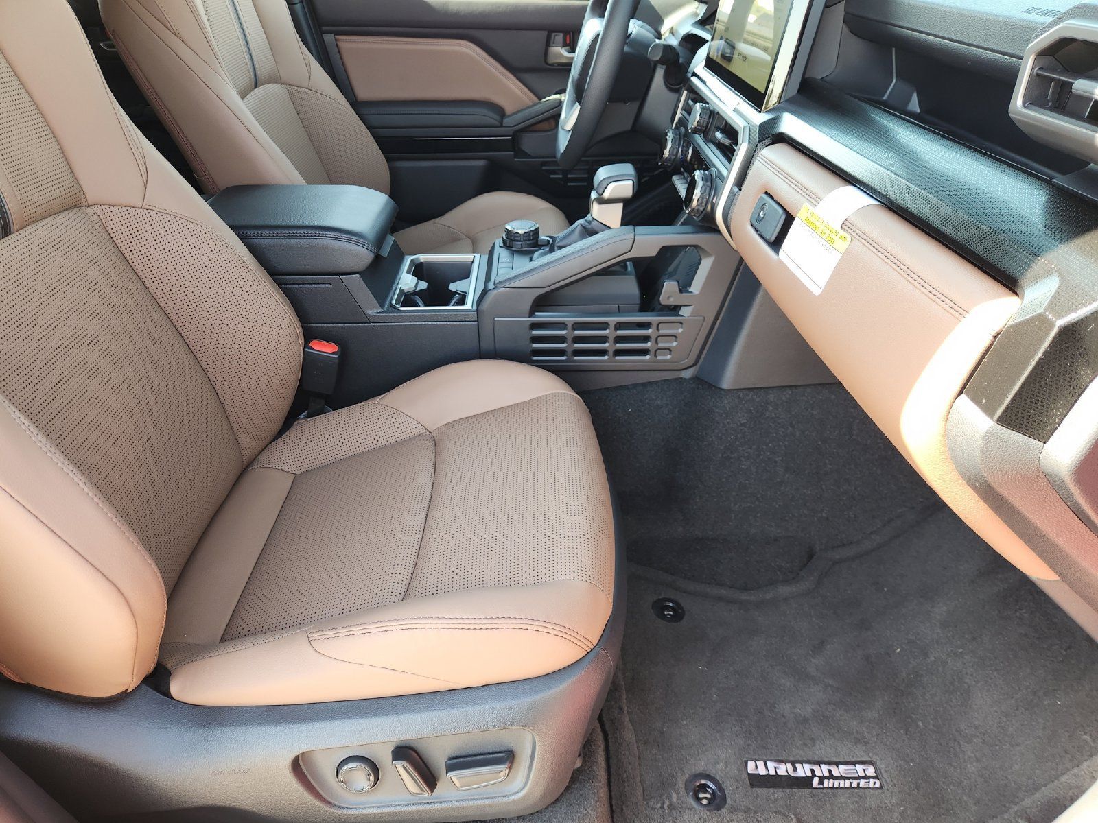 New 2026 Toyota 4Runner Limited AWD/4WD image 15