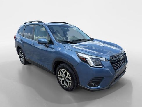 Used 2024 Subaru Forester Premium AWD/4WD image 7