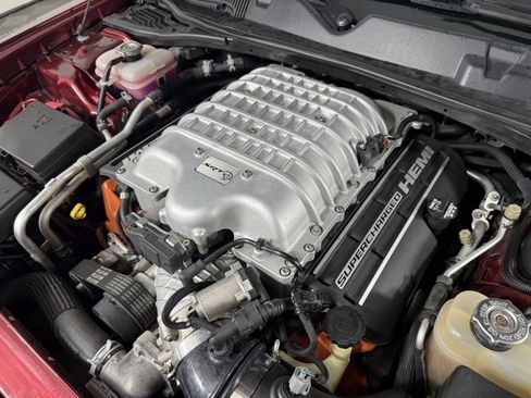 Used 2018 Dodge Challenger SRT Hellcat image 10