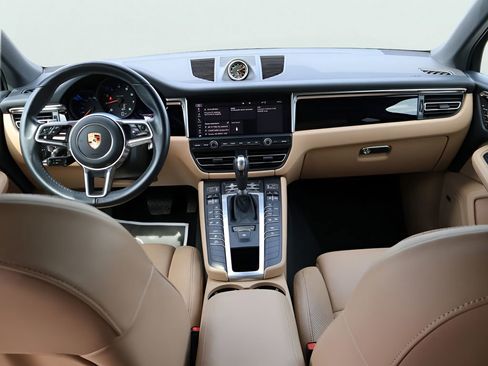Used 2021 Porsche Macan AWD/4WD image 19
