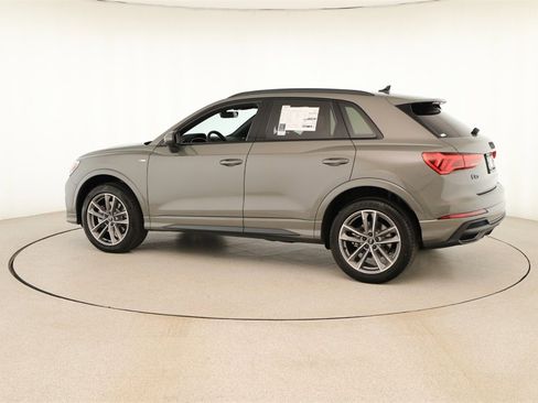 New 2025 Audi Q3 2.0T Premium image 3