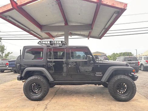 Used 2015 Jeep Wrangler Unlimited Sport w/ Quick Order Package 24S AWD/4WD image 4