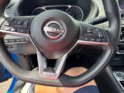 Used 2025 Nissan Sentra SV FWD image 19