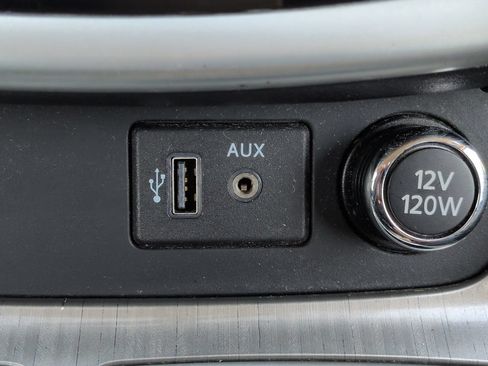 Used 2018 Nissan Murano SV AWD/4WD image 23