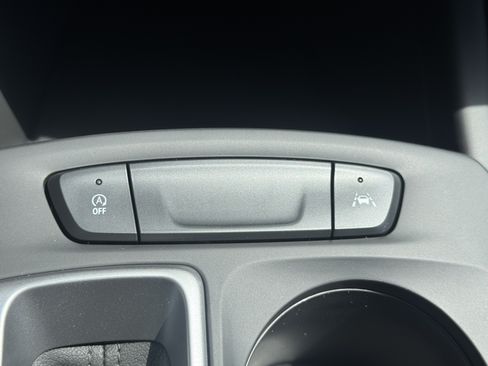 New 2026 Chevrolet Trax LS w/ LS Convenience Package FWD image 27