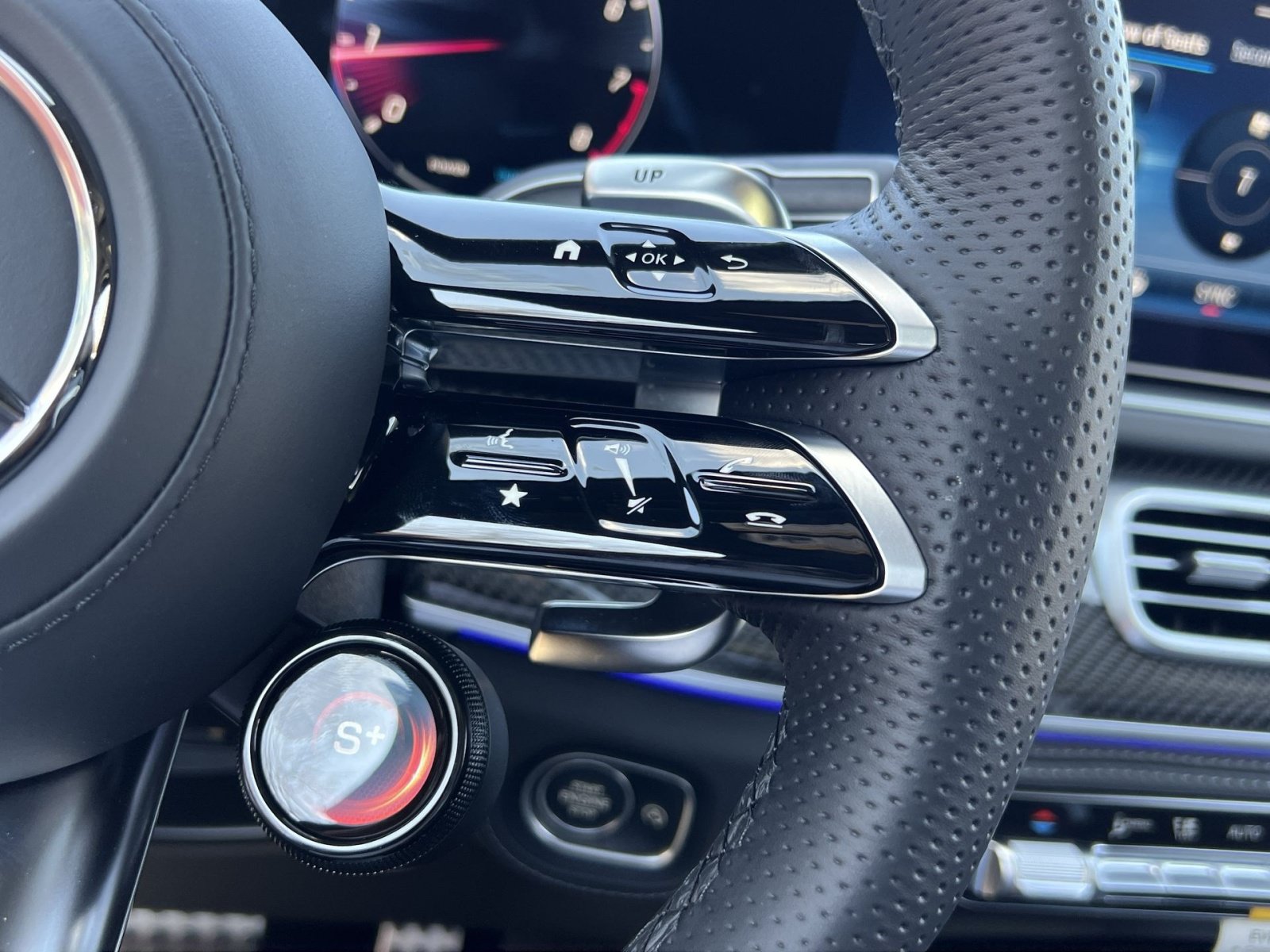 New 2026 Mercedes-Benz GLE 63 AMG S image 31