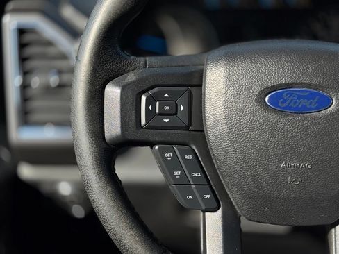 Used 2016 Ford F150 XLT w/ Equipment Group 302A Luxury AWD/4WD image 31