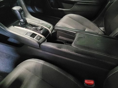 Used 2020 Honda Civic Sport image 26