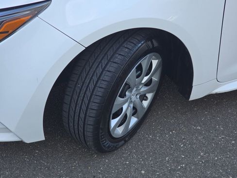 Used 2022 Toyota Corolla LE image 38