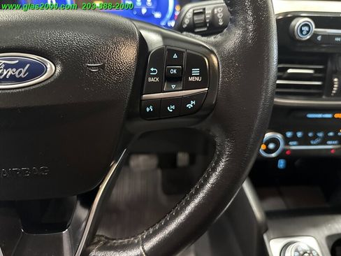 Used 2020 Ford Escape SE Sport image 23