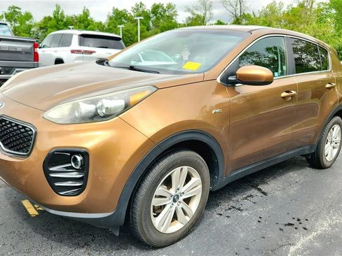 Used 2017 Kia Sportage LX AWD/4WD image 6