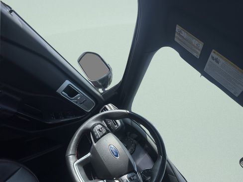 Used 2022 Ford Explorer ST-Line w/ Class IV Trailer Tow Package image 18