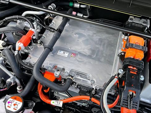 New 2026 Lexus RZ 350e 2WD w/ Accessory Package (2T) image 20