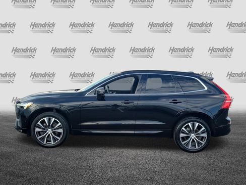 Used 2022 Volvo XC60 B5 Momentum w/ Advanced Package FWD image 4