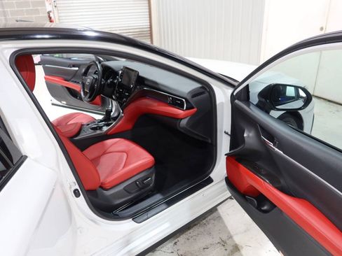 Used 2022 Toyota Camry XSE AWD/4WD image 12