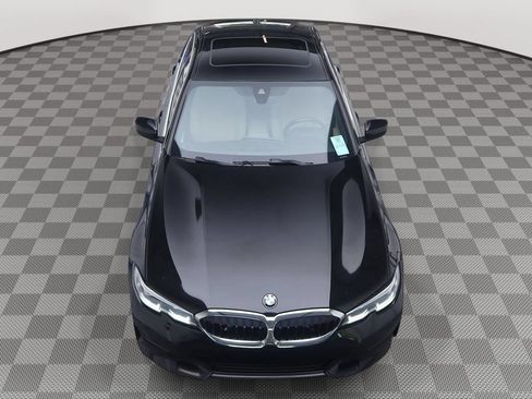 Used 2021 BMW 330i xDrive Sedan w/ Driving Assistance Package AWD/4WD image 3