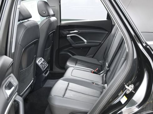 Used 2025 Audi Q5 Premium w/ Convenience Package AWD/4WD image 34
