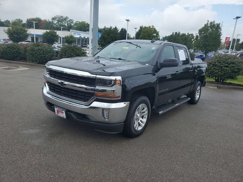 Used 2018 Chevrolet Silverado 1500 LT w/ All Star Edition AWD/4WD image 2