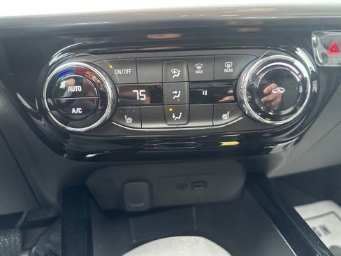 New 2026 Chevrolet Trax LT w/ Driver Confidence Package image 21