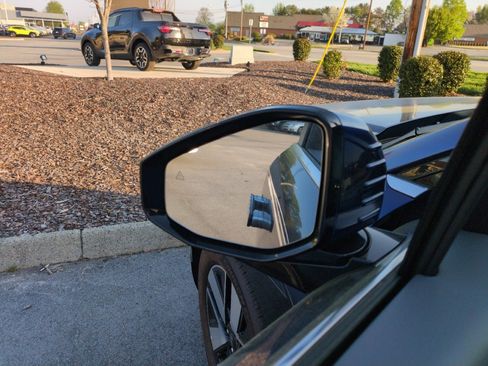 New 2026 Hyundai Ioniq 9 SEL image 12