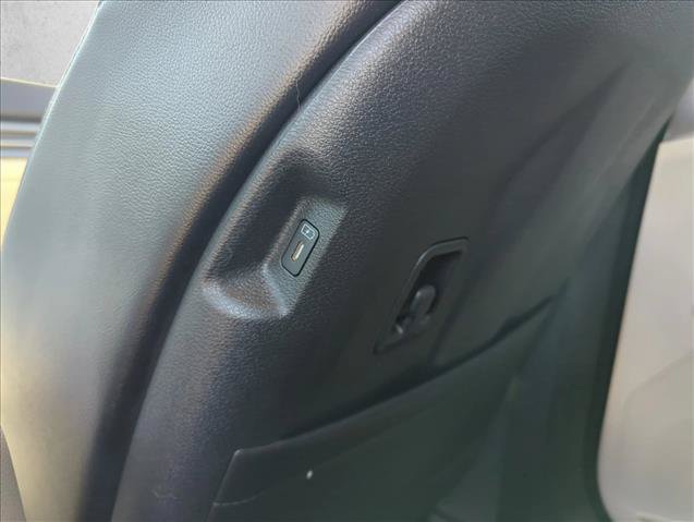 Used 2026 Kia Sportage EX FWD image 22