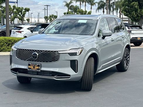 New 2026 Volvo XC90 T8 Ultra w/ Lounge Package AWD/4WD image 3