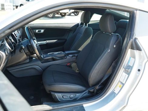 Used 2020 Ford Mustang GT w/ GT Performance Package RWD image 7