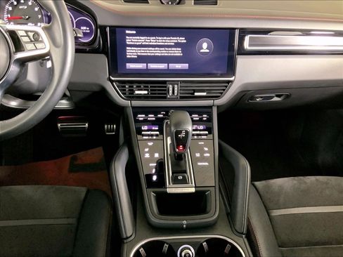 Certified 2022 Porsche Cayenne GTS AWD/4WD image 14