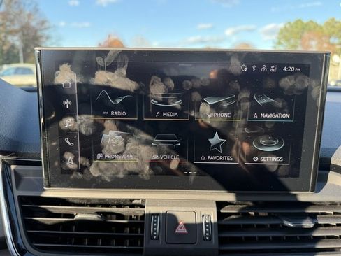 Used 2022 Audi Q5 2.0T Premium image 17