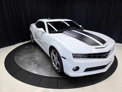 Used 2013 Chevrolet Camaro SS w/ RS Package RWD image 6