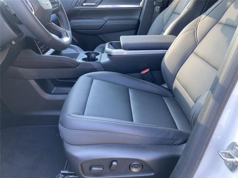 New 2026 GMC Terrain Elevation w/ Elevation Premium Package image 12