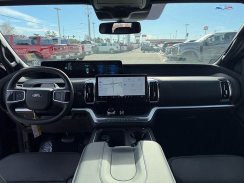 New 2026 Ford Expedition Platinum w/ Stealth Appearance Package image 33