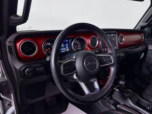 Used 2022 Jeep Gladiator Rubicon w/ Cold Weather Group image 10