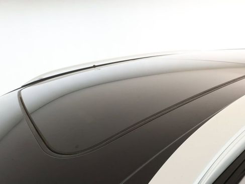 Used 2021 Lincoln Nautilus Reserve image 8