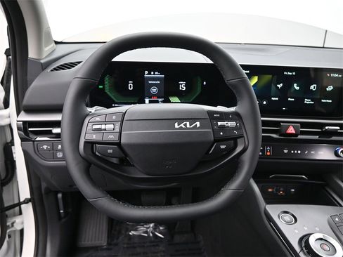 New 2026 Kia Sportage S image 30