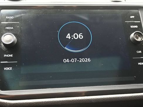 Used 2020 Volkswagen Tiguan SE FWD image 19